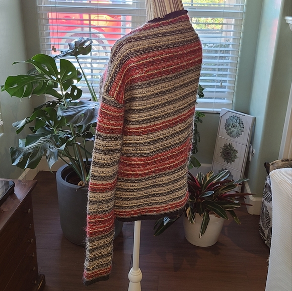 H&M Open Front Striped Hobo Sweater in Red - Picture 3 of 10